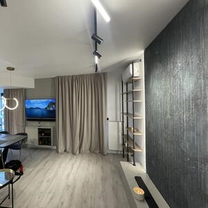 Black Forest Lineal Design Slab, 1 CM