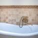 Noce & Classic Getrommelter Travertin B8 Umrandung