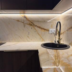 Calacatta Gold Polierte Marmorplatte 2 cm