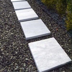 Kavala Kreuzschliff-Trommelmarmor-Gartenstufe 40 x 40 x 4,5 cm