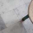 New York White Marble Set mit französischen Mustern, sandgestrahlt und gebürstet, 1.2 cm