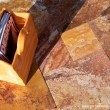 Pfirsich Kreuzschliff Gebürsteter Travertin Französisches Muster Set 1,2 cm
