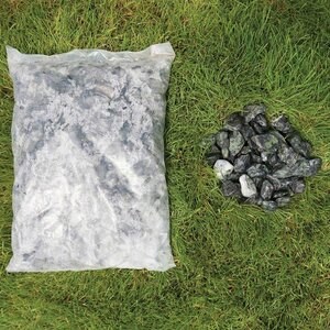 Grüner Marmor Kiesel 2-4 cm Sack 20 Kg