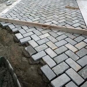 Kavala Riven Slate Kopfsteinpflaster 20 x 10 x 3-5 cm