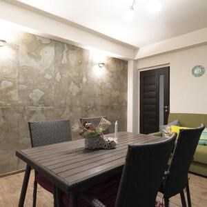 Flexibler Schiefer SKIN Ultra-Flex 2mm - Tan, 185 x 61 cm | Stein für Wände, Möbel, Fassaden und Nassbereiche