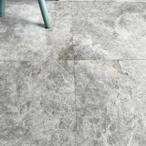 Tundra Light geschliffener Marmor