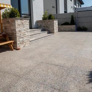 Santa Rossa Geflammter Granit 60 x 30 x 1,8 cm