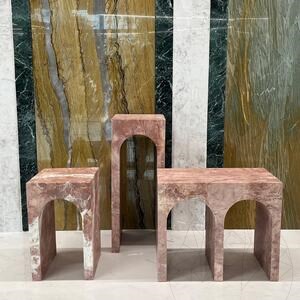 Opiumroter Travertin Archy Couchtisch