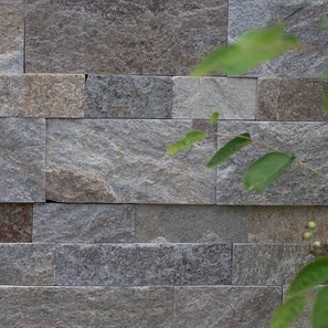 Schiefer Homa Natur, 10 cm x LL x 1.3cm | Dekorativer Stein - Vertikale Fliesen, Outdoor-Indoor