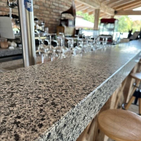 Granit Arctic Grey, Polisat 1,8 cm - Arbeitsplatten, Stufen, Glasuren und Sonderanfertigungen
