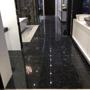 Extra blauer, polierter Labradorit, 120 x 60 x 2 cm
