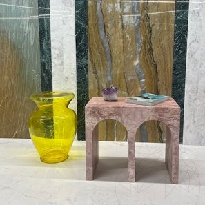 Opiumroter Travertin Archy Couchtisch
