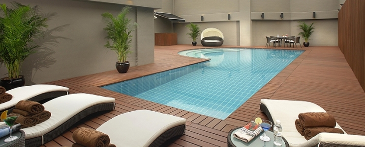So bauen Sie ein Schwimmbad in 15 einfachen Schritten