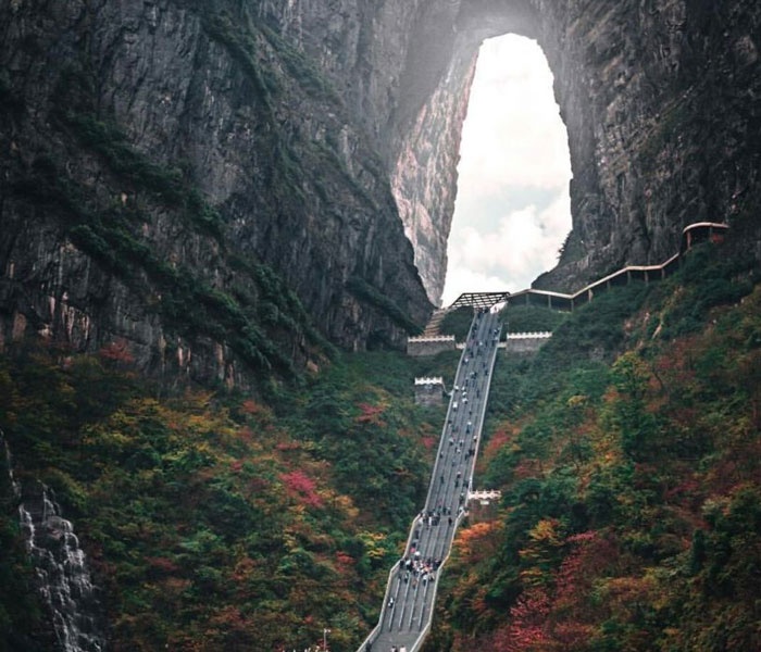 Außentreppe aus Stein | Entdecken Sie die 999 Stufen zum Heaven's Gate