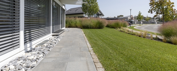 Beste Terrassen- und Gartenpflasterung – Erschwingliche Außenpflasterung