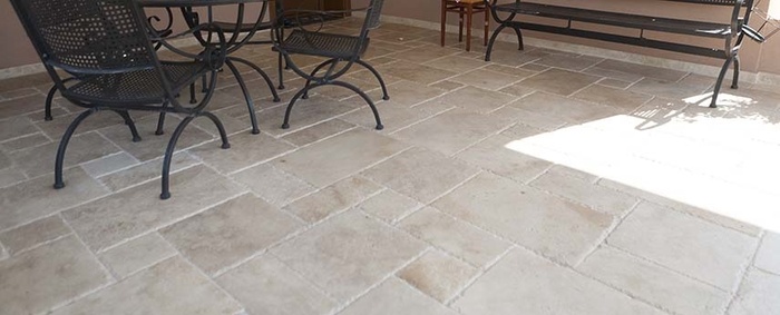 Travertin auf der Terrasse – Vorschläge für unterschiedliche Designarten