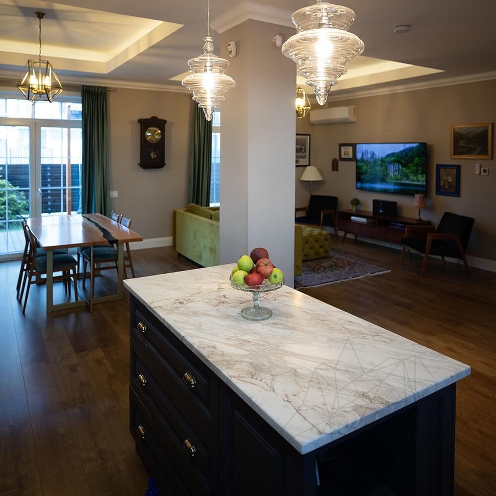 Volakas Marble Polished Countertop 250 x 65 x 3cm - STEINONLINE.at