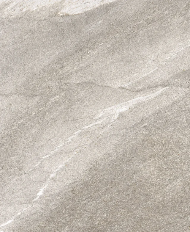 Sinterstein L'ALTRA PIETRA Etna Light Grey, 60 X 60 X 2 cm, R11 - Rutschfest für den Außenbereich