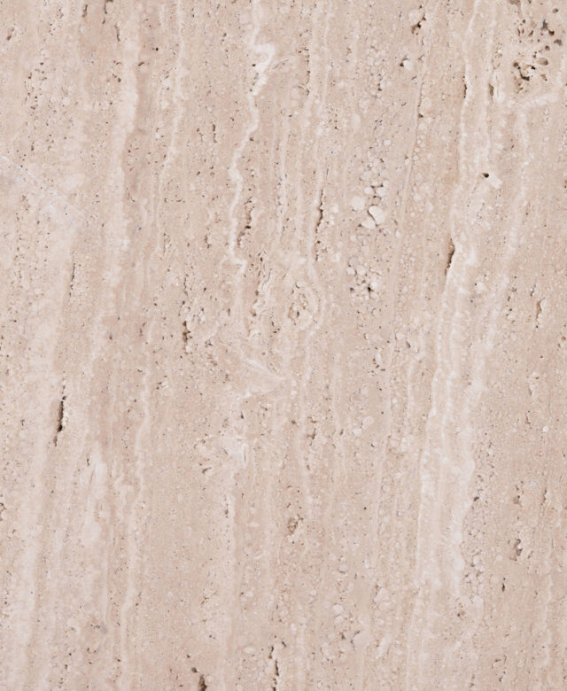 Klassischer Wellenschliff Gebürsteter Travertin 61 x 30,5 x 1,2 cm